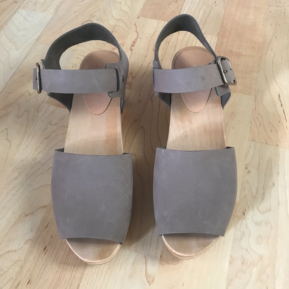 Bryr Clogs Emma Spanish Toe Mid-Heel Grey 38 / 8